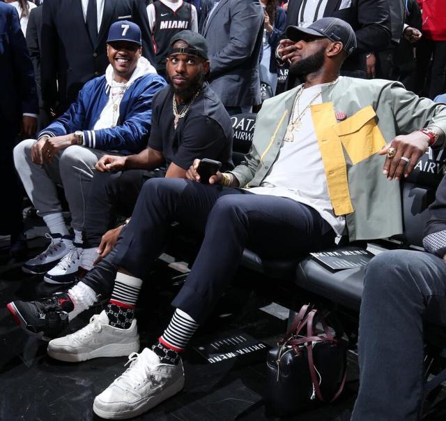 领先波兰3分+13个净胜球，荷兰基本锁定美加墨世界杯参赛席位（荷兰手握对波兰3分与13球净胜优势，几乎锁定美加墨世界杯资格）