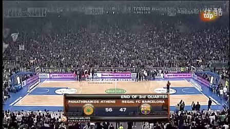 远在迈阿密心系罗马，托蒂和坎德拉用手机观看老东家焦点大战（托蒂、坎德拉身在迈阿密仍关注罗马，用手机追看老东家焦点战）