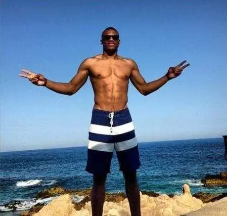 德甲战报：Y.迪奥曼德帽子戏法，RB莱比锡6-0狂胜法兰克福（德甲快讯：Y.迪奥曼德戴帽，RB莱比锡6-0横扫法兰克福）