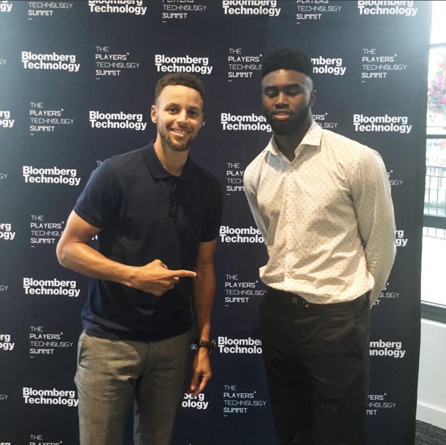 弗拉门戈提前一轮巴甲夺冠，连发多条社媒嘲讽帕尔梅拉斯（弗拉门戈提前一轮加冕巴甲，社媒连番嘲讽帕尔梅拉斯）