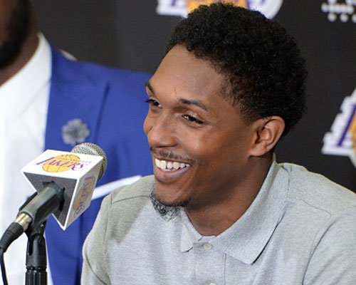 世体：巴萨12月前往秘鲁或摩洛哥踢友谊赛的计划已被排除（世体：巴萨已不考虑12月赴秘鲁或摩洛哥进行友谊赛）