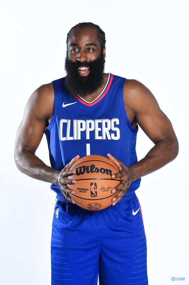 欧冠积分榜：拜仁、阿森纳、国米全胜领跑，下轮前二直接对话（欧冠积分榜：拜仁、阿森纳、国米保持全胜领跑，下轮前二强强对话）