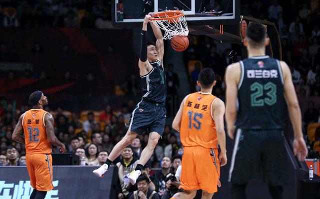 高开低走！哈登空砍23分11助&下半场仅8中1（开局强势后劲不足！哈登23分11助难救主，下半场8投仅1中）